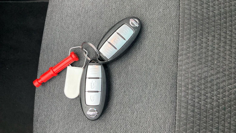 Nissan Qashqai 1.3 DiG-T MH 158 Premiere Edition 5dr Xtronic Petrol Hatchback